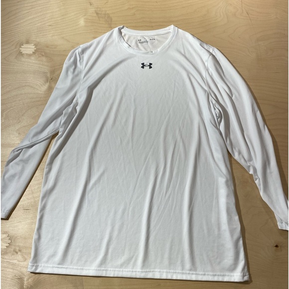 Under Armour Long Sleeve Tee Large (CA) - Picture 2 of 12